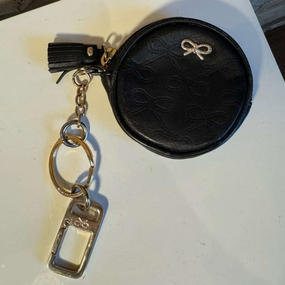 Anya Hindmarch Black Leather Coin Purse w/ Keychain - Picture 2 of 9
